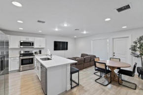 New 3-bed 2-bath West Palm Beach Vacation Home